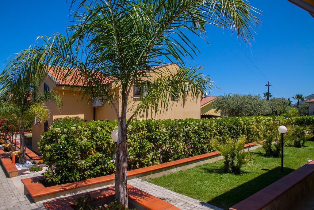 Baia Degli Ulivi Apartments Чефалу Екстер'єр фото